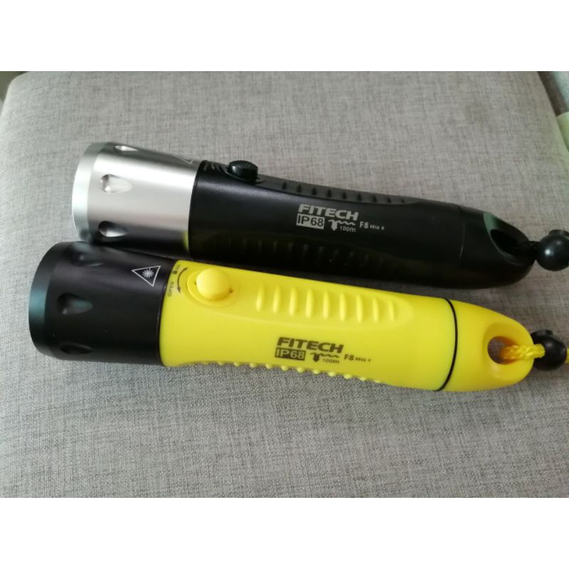 Đèn lặn biển Fitech F8 pin suốt 12h chính hãng