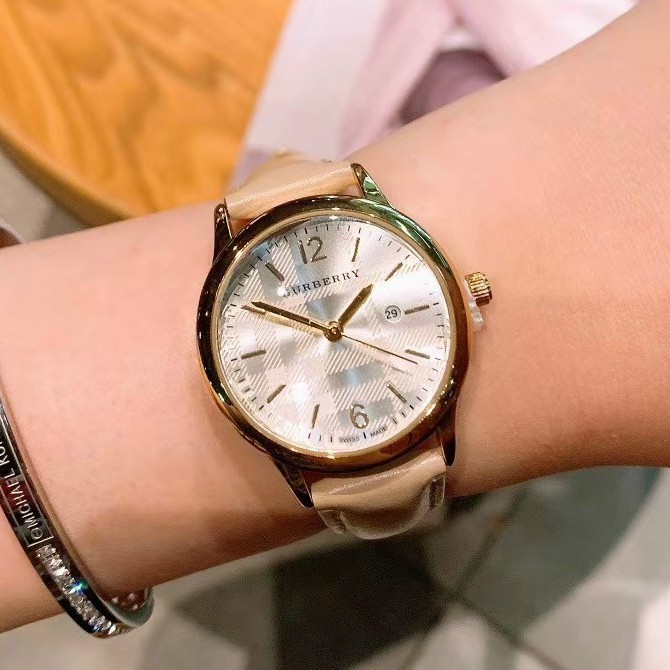 Đồng hồ nữ Burberry dây da màu kem mềm, bảo hành 12 tháng - Burberry nữ