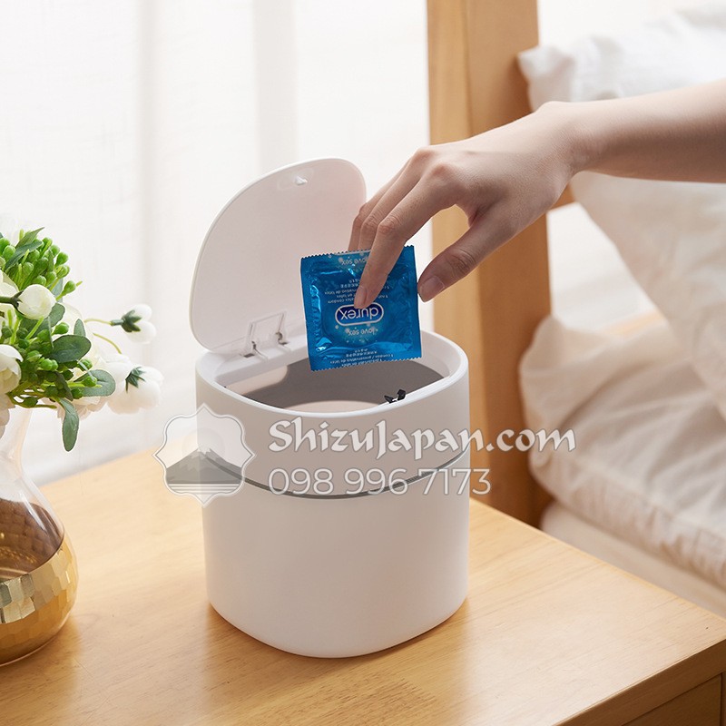 Thùng Rác Mini Phòng Ngủ, Toilet, Xe Hơi Nắp Lò Xo - Giữ Mùi 90%