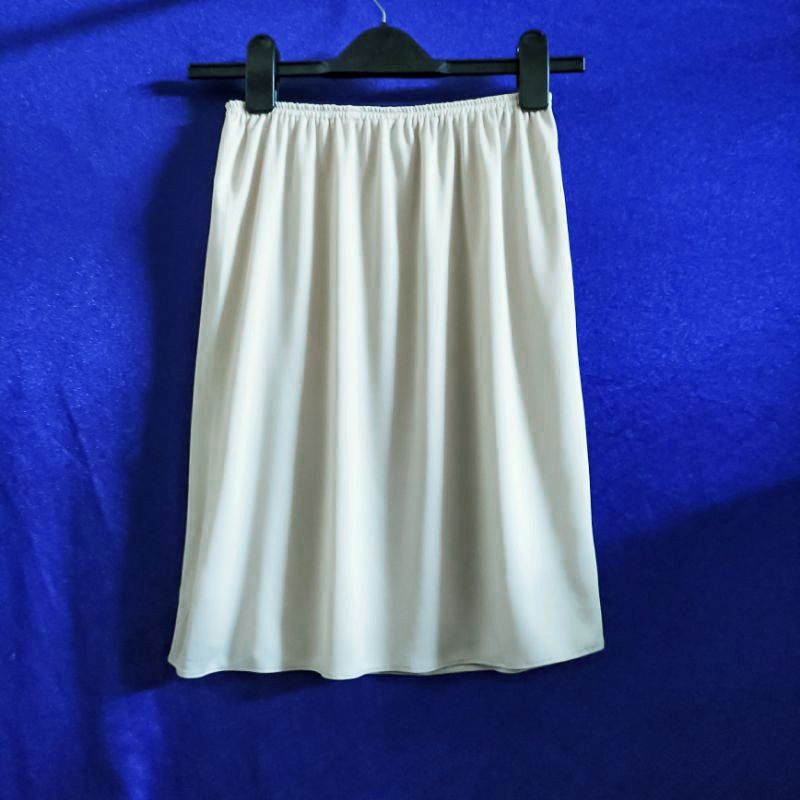 Chân váy lót chất xịn váy lót ngắn