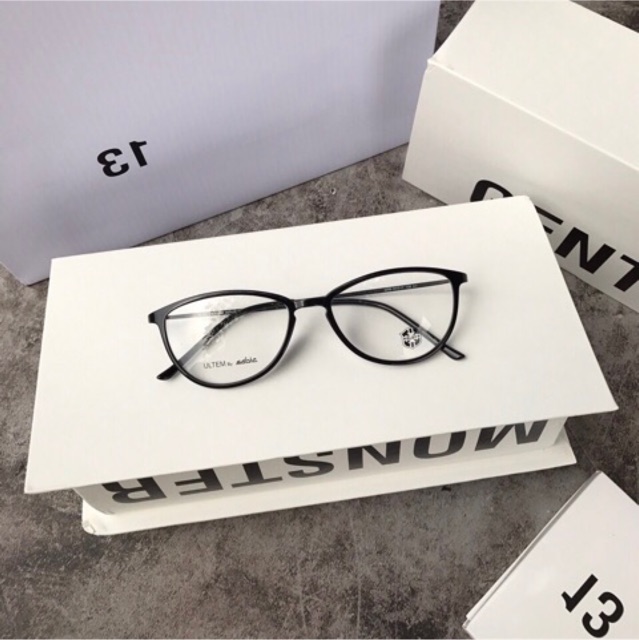 Kính BLSY ULTEM Mắt bầu nhỏ gọng kim loại cao cấp