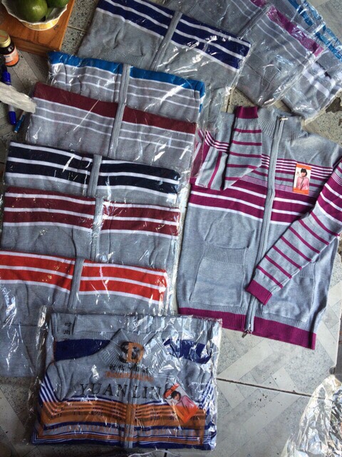 ÁO KHÁC LEN SỌC DÂY KÉO