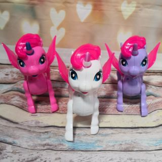 Ngựa Pony chạy pin có cánh cực cute.
