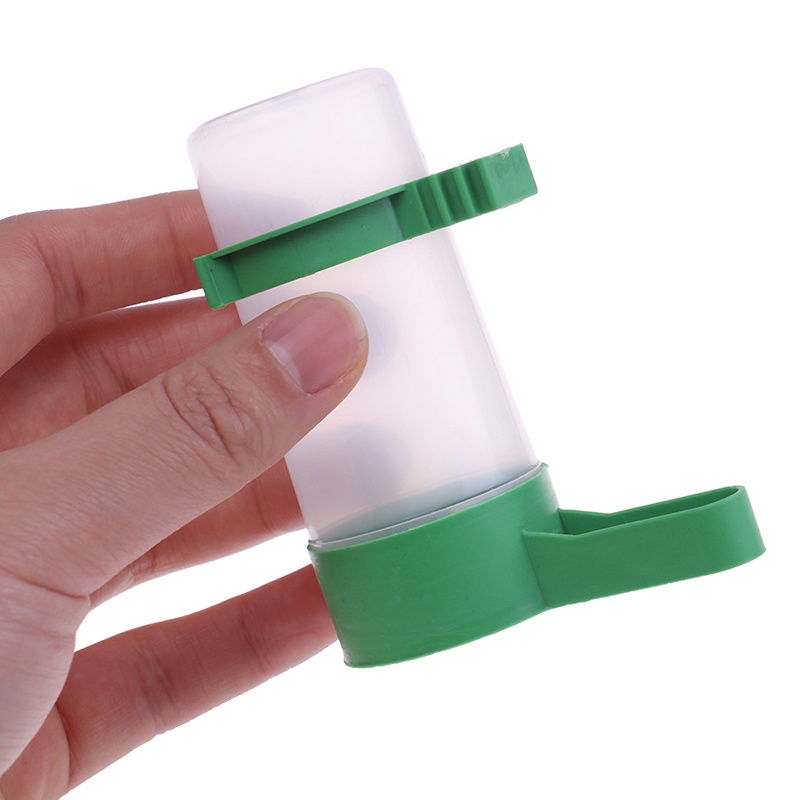 Dụng Cụ Đựng Thức Ăn / Nước Uống Có Kẹp Gắn Lồng Chim Vẹt Tiện Dụng