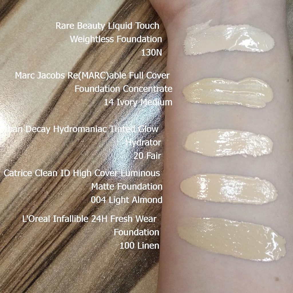 Kem nền Rare Beauty Liquid Touch Weightless $30
