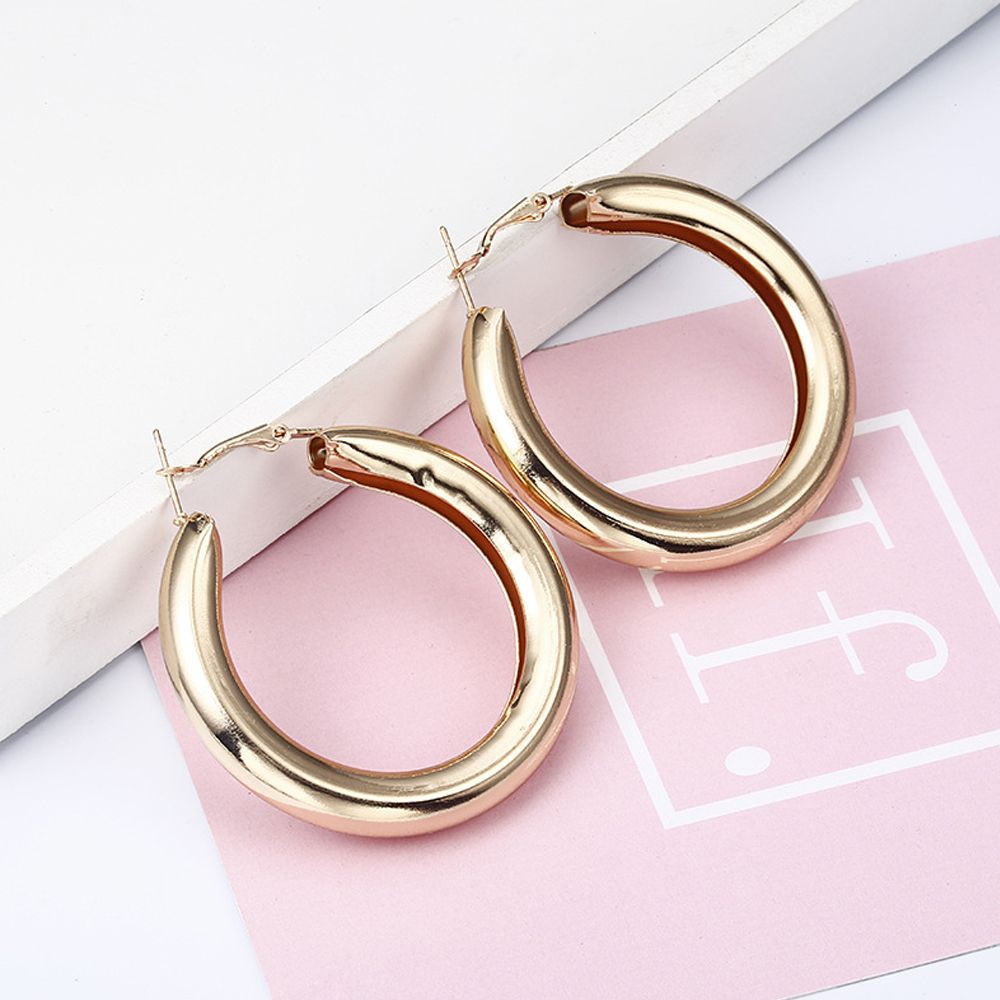 Hoa tai dáng tròn dày làm từ kim loại thời trang 50mm