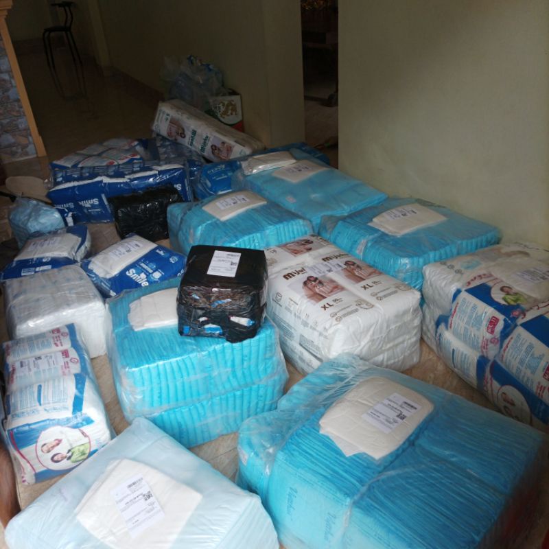 [COM BO 2 GÓI ] Bỉm dán việt thái 20miếng dùng cho nngười già và phụ nữ sau sinh size M/L từ 40-70 kg