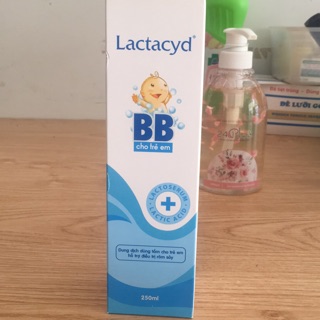 Dung dịch tắm gội lactacid bb