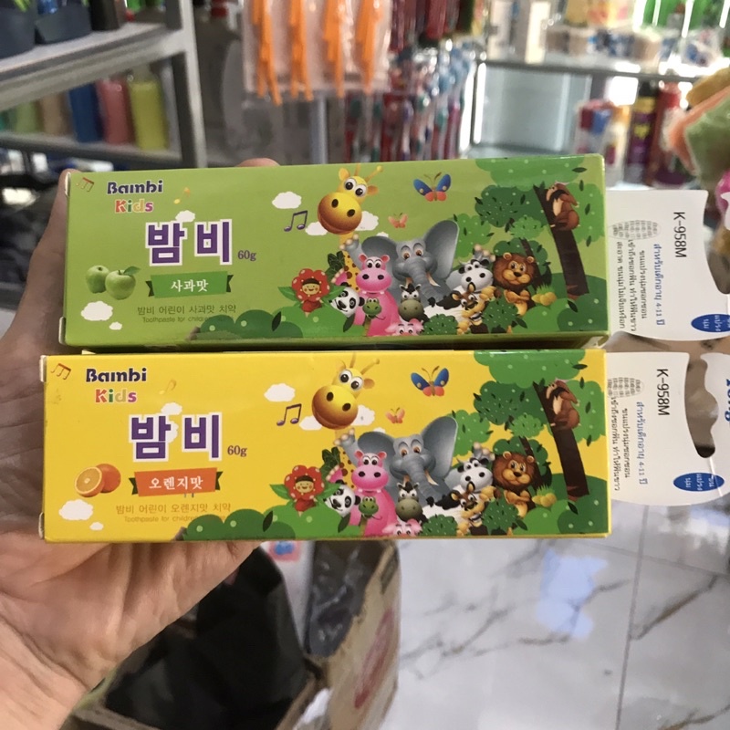 Kem Đánh Răng Trẻ Em Bambi Kids 60g (2 màu)