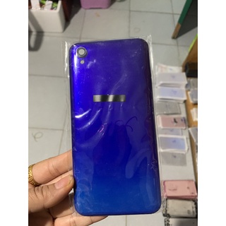 lưng y91c- vivo gồm: nút bấm , kính cam ( có khe sim)