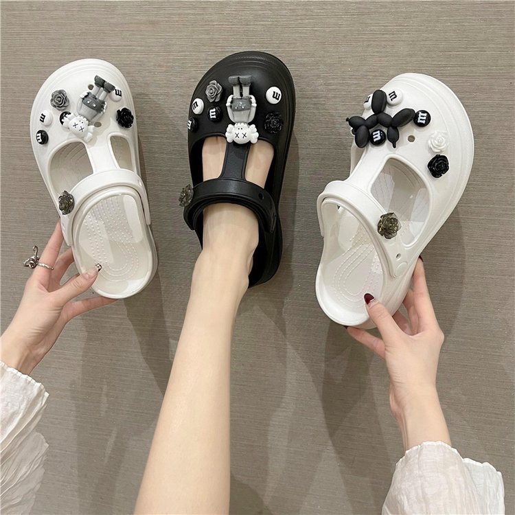 [ Tặng sticker như ảnh ] Dép cross Sandal Đế Dày Siêu Nhẹ tặng kèm bộ hình gắn Kaws và chó siêu xinh
