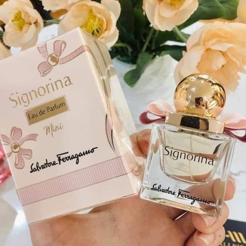 Nước hoa signoria hồng nhạt