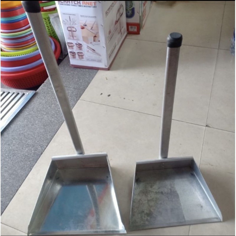 Ki hốt rác,  cán dài 70cm