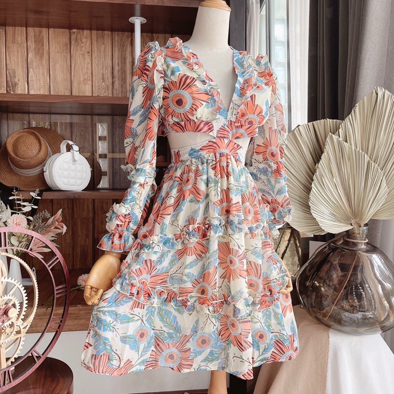 Đầm hoa cổ v phối bèo cutout eo 🌪 | BigBuy360 - bigbuy360.vn