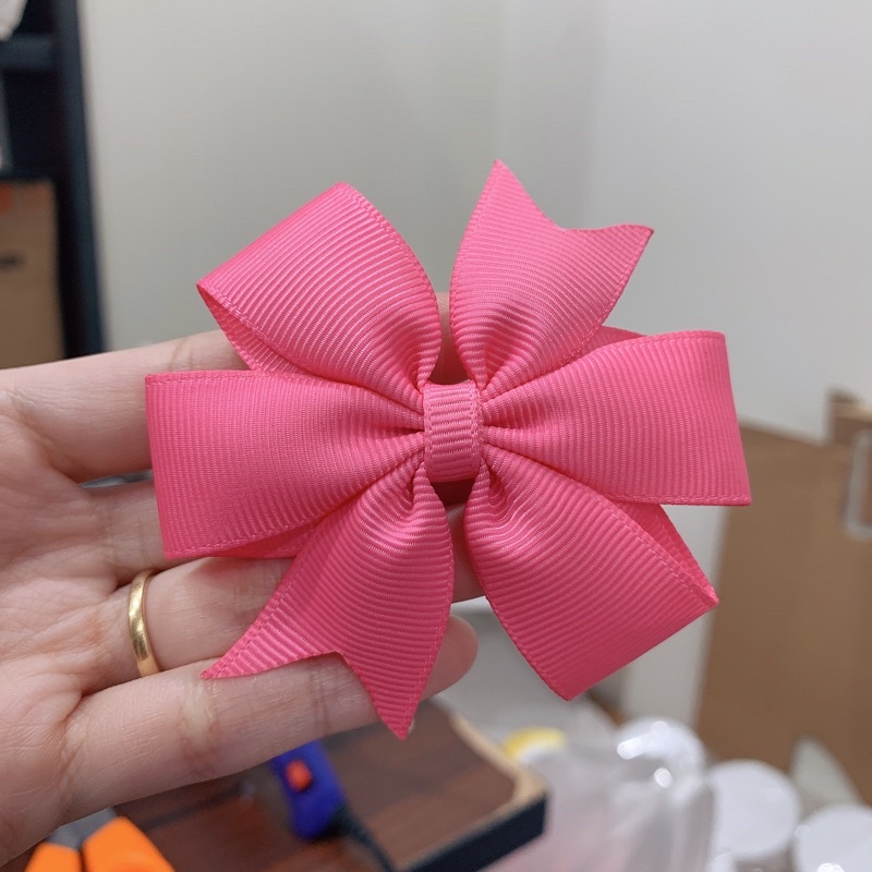 Kẹp tóc nơ 6 cánh
