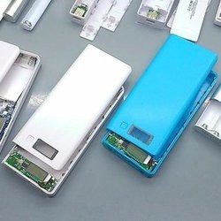 Box sạc dự phòng lcd 8 cell - không pin