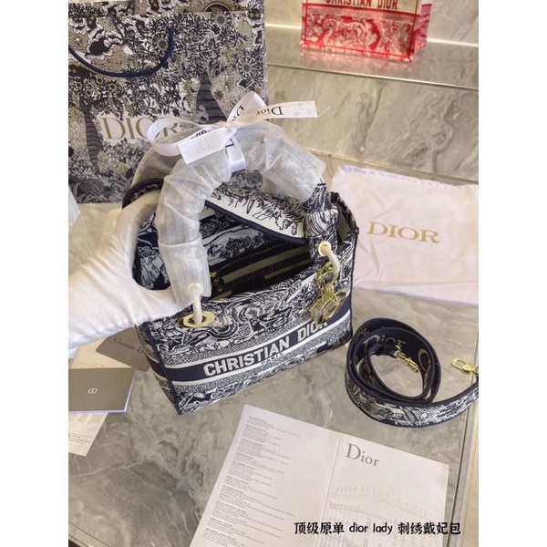 Túi xách Diỏr d lite sz 24 hàng super vip thêu toàn bộ