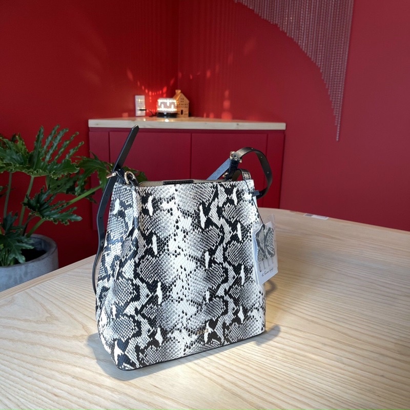 Túi elle bucket full da thật