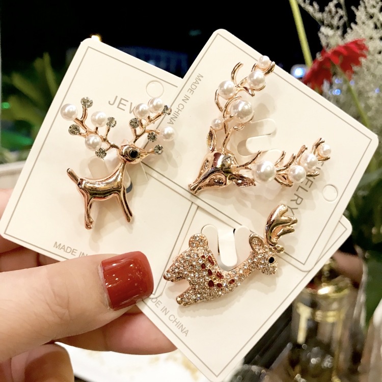 Huy Hiệu Cài Áo Hình Ông Già Noel Hoạt Hình Dễ Thương