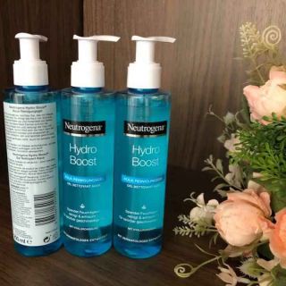 Hàng Đức Sữa rửa mặt cung cấp nước Neutrogena Hydro Boost Aqua