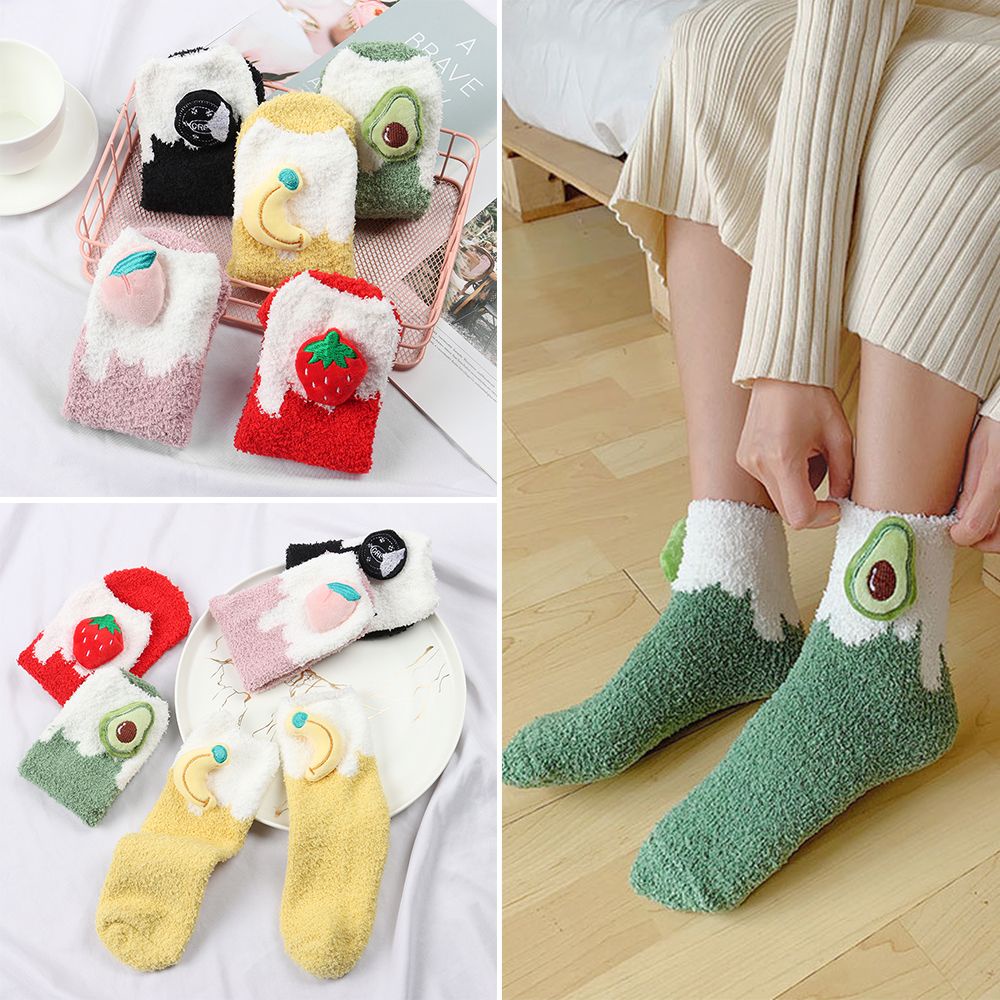 Đôi vớ vải lông cừu san hô dày ấm áp thêu hình trái cây dễ thương