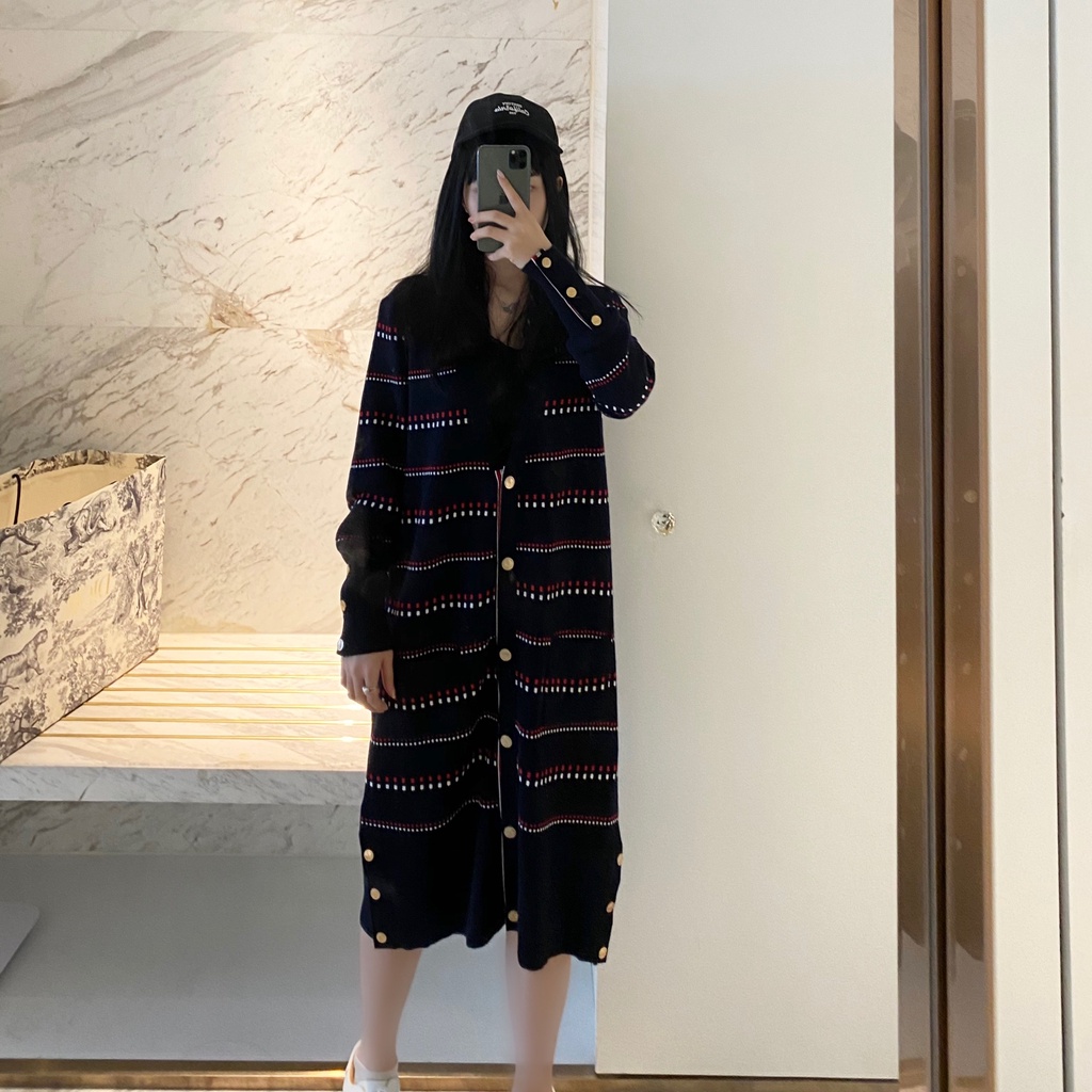 KHVU Thom Browne 21 autumn and winter contrast color striped V-neck mid-length knitted cardigan fashion brand European station classic navy blue coat