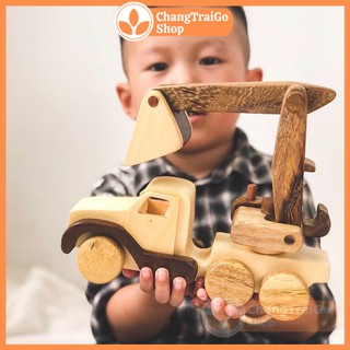 đồ chơi gỗ xe máy múc, đồ chơi Chàng Trai Gỗ, chất liệu gỗ an toàn cho bé.
