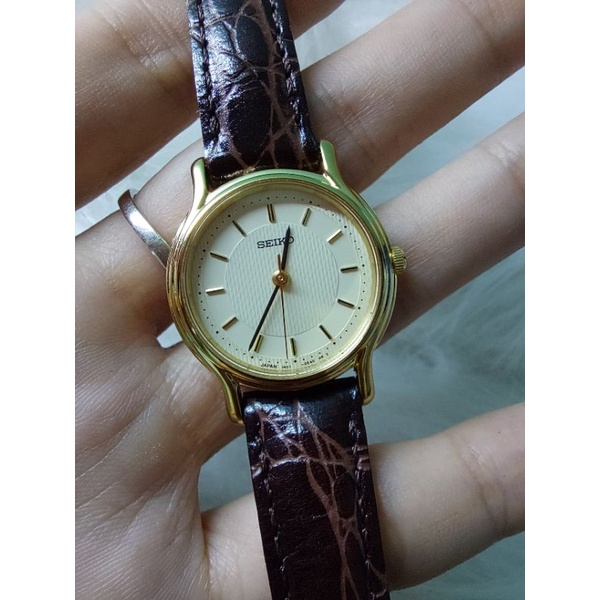 đồng hồ nữ seiko