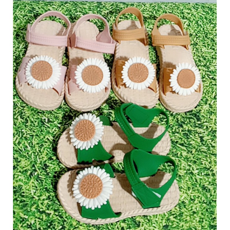 SANDAL HOA GIẢ CÓI CHO BÉ DỄ THƯƠNG