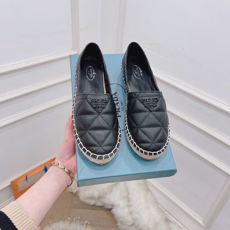 HÀNG VỀ!!!Giày bệt slipon prada đế cói FULL BOX chuẩn hàng Quảng Châu