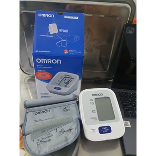 Máy Đo Huyết áp OmRon 7121