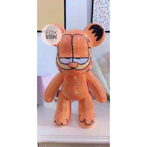 Gấu đính đá bearbrick hoạ tiết