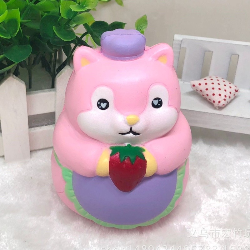 Squishy CHUỘT Ú ôm trái dâu đỏ đáng yêu độc đáo