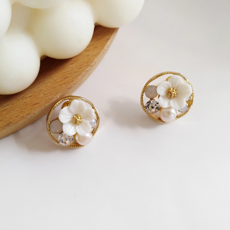 Bông tai nữ Hoa Daisy ngọt ngào sang chảnh, Chân xỏ Bạc 925 Vintage HER ACC H53