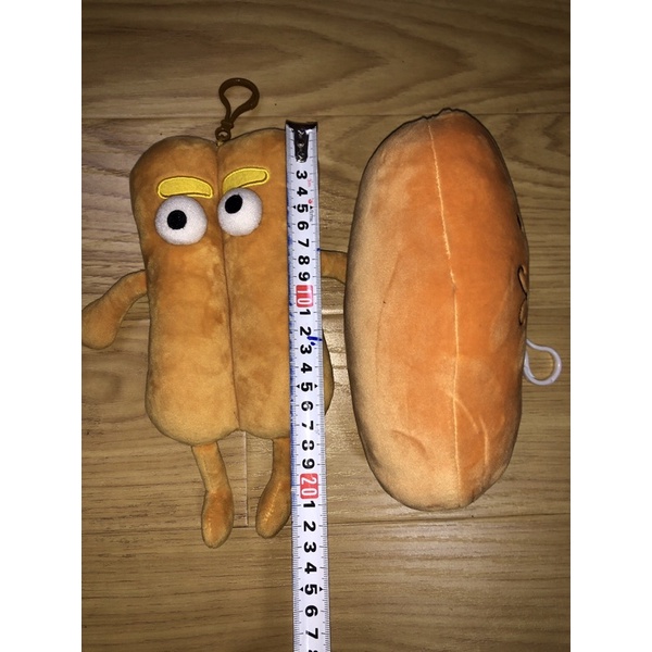 A2  Thú bông treo balo túi xách hình bánh