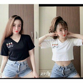 Áo croptop thêu form rộng cổ tim