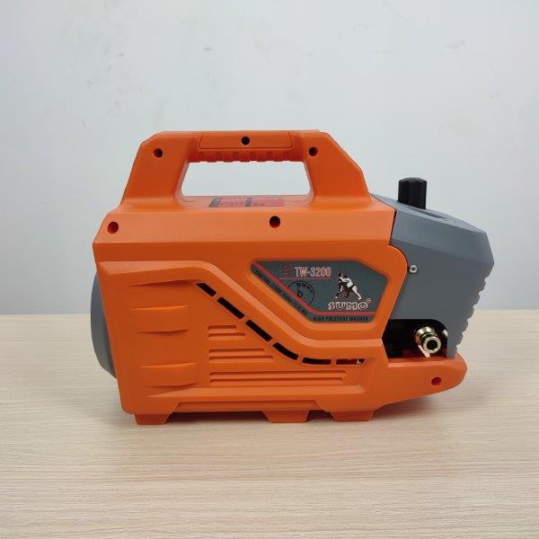 Máy rửa xe SUMO TW-3200, Công suất 3200W, Có chỉnh áp, Motor đồng, Bảo hành 12 tháng