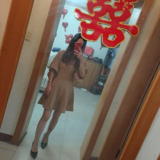 Váy tay bồng