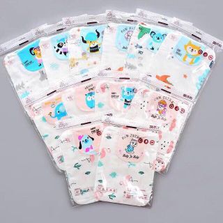 Lót thấm mồ hôi lưng cho bé
