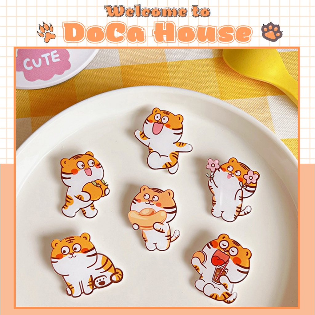 Pin cài cặp DOCA, sticker gắn balo, huy hiệu cài áo hổ nhí nhố siêu dễ thương