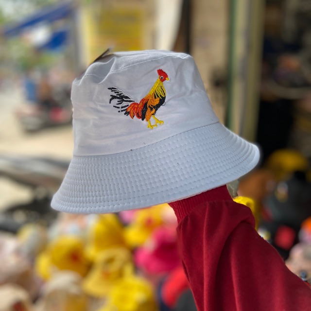 NÓN BUCKET TAI BÈO CON GÀ