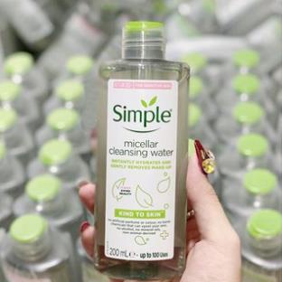 Nước tẩy trang Simple Micellar  làm sạch da, không chứa cồn, không gây khô rát 200ml