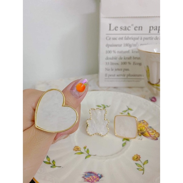 Nhẫn đeo tay pha sơn pha màu siêu tiện lợi