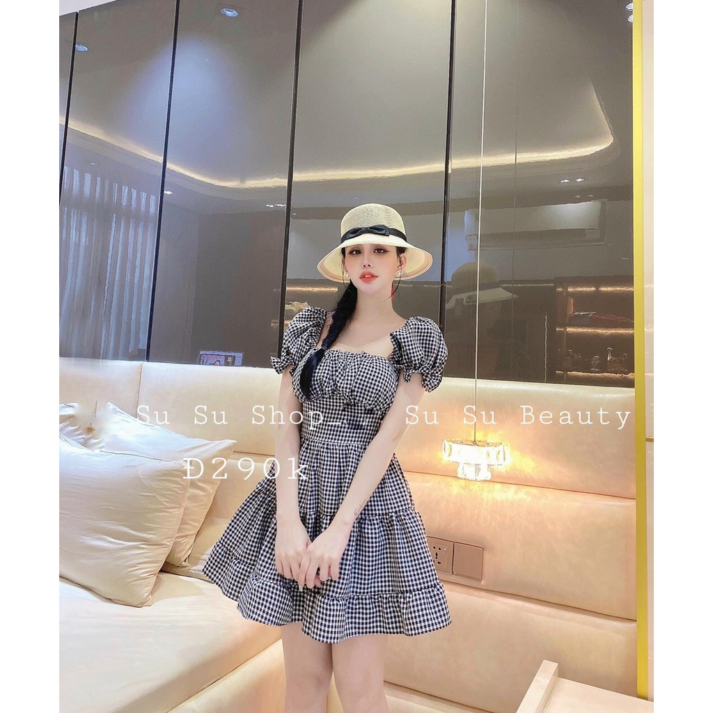 Đầm sọc caro kiểu khúc tầng tay ngắn cổ vuông