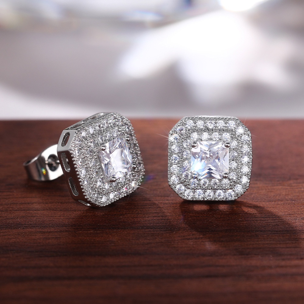 Khuyên Tai Nữ Đính Đá Sang Trọng