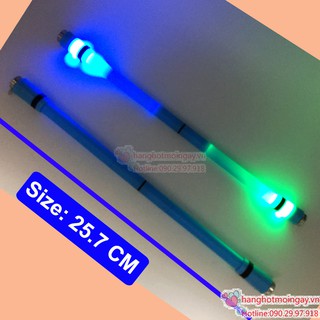 Bút dài dùng để quay cao cấp có đèn  N686