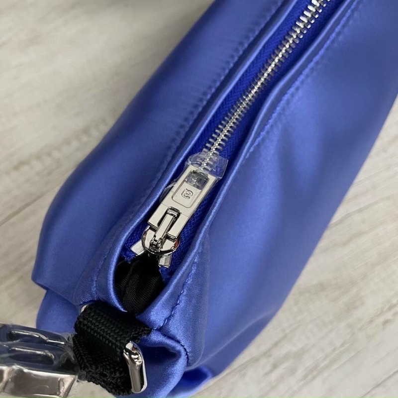 Túi kẹp nách A l e x D er Wang