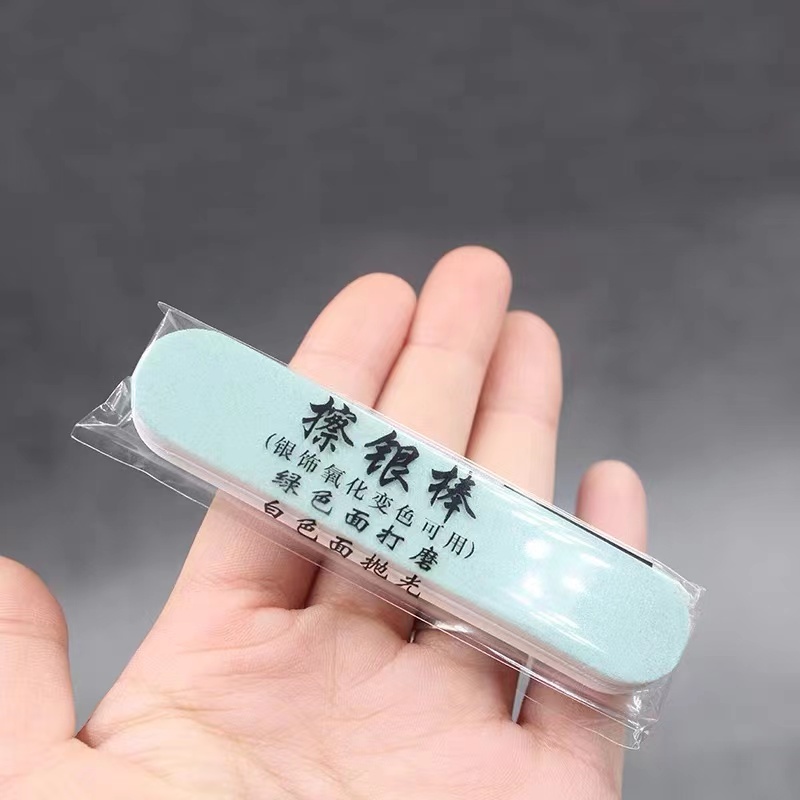 Dụng Cụ Loại Bỏ Vết Bẩn Trên Xe Hơi