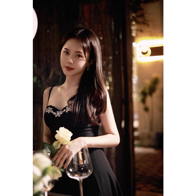 Ảnh thật ở cuối - Váy hai dây đen dự tiệc đính đá ngực hở lưng sang chảnh, đầm dự tiệc sang chảnh