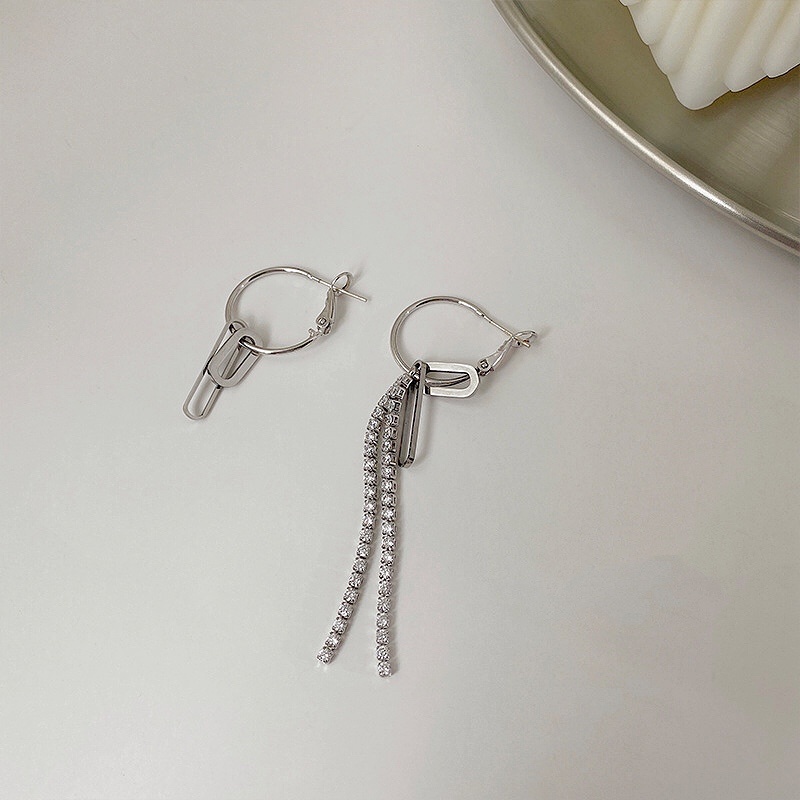 Asymmetrical tassel chain earrings simple cold style metal earrings personality cool earrings no pierced ear clip female